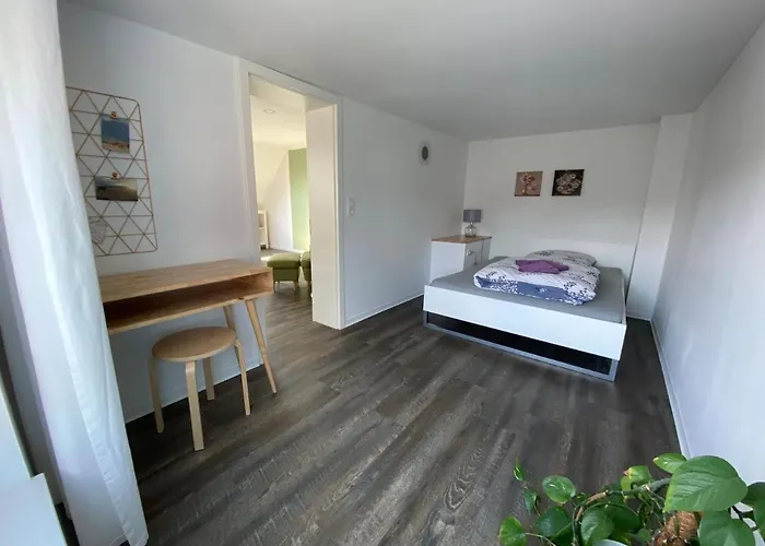 Fewo Sulzer Siedlung Haus 6 Apartment